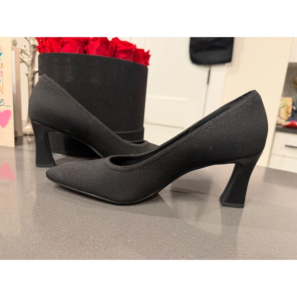 Cosy Island Black SerenTouch Pointed Toe Heeled Pump Sz 8 EUC Office Comfortable